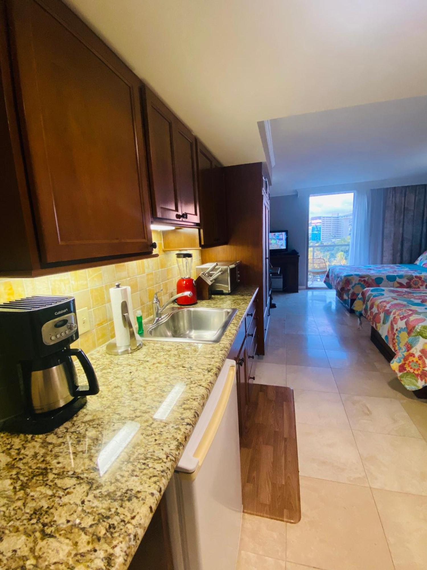 הונולולו Cozy Studio With Free Parking In Waikiki מראה חיצוני תמונה